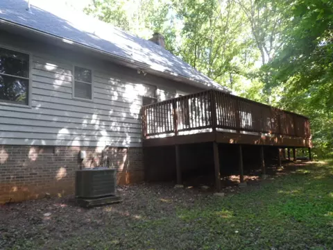 124 S Spring St, Central, SC 29630 photo 5