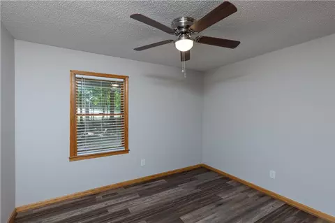 124 S Spring St, Central, SC 29630 photo 24
