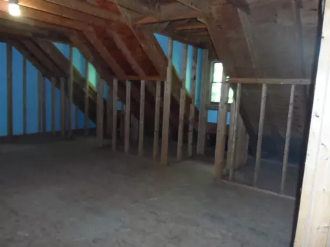 124 S Spring St, Central, SC 29630 photo 35