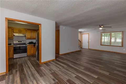 124 S Spring St, Central, SC 29630 photo 16