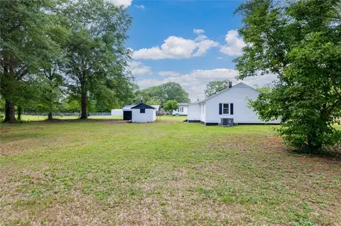 Exterior - 655 Mcclure Rd, Anderson, SC 29626 photo 7 of 10