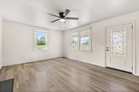 Living - 655 Mcclure Rd, Anderson, SC 29626 photo 1 of 3