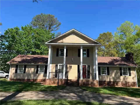 303 Princess Grace Ave, Clemson, SC 29631