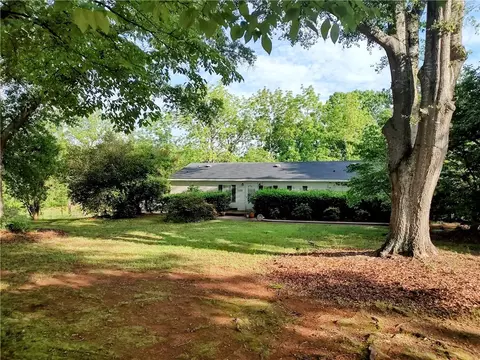 1130 Old Seneca Rd, Central, SC 29630 photo 1