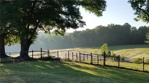 1108 Nations Rd, Hodges, SC 29653