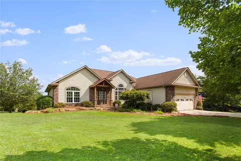 407 Home Stretch Dr, Seneca, SC 29672