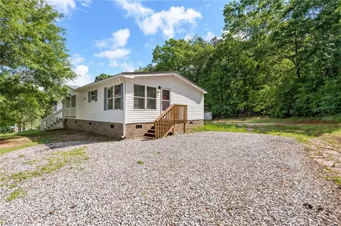 146 Leroy Dr, Liberty, SC 29657