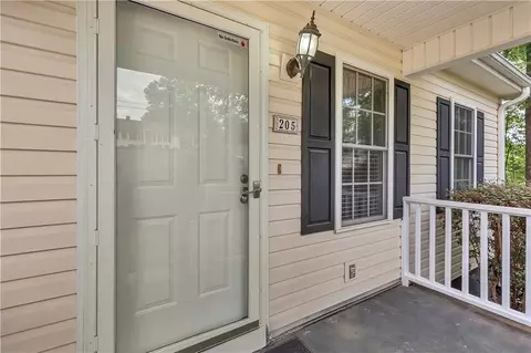 205 Washington Ave, Easley, SC 29640 photo 4