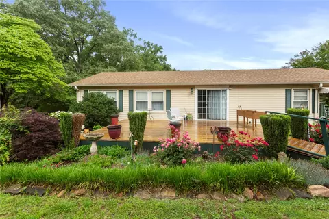 915 Birch Rd, Seneca, SC 29678