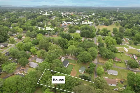 702 W 5th Ave, Easley, SC 29640 photo 27