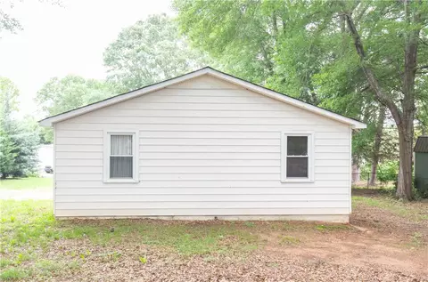 702 W 5th Ave, Easley, SC 29640 photo 7