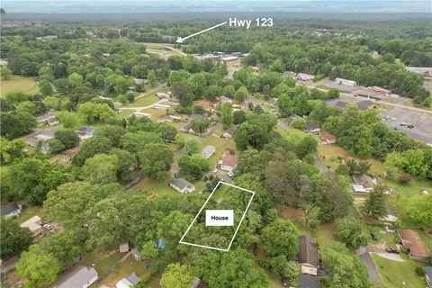 702 W 5th Ave, Easley, SC 29640 photo 28
