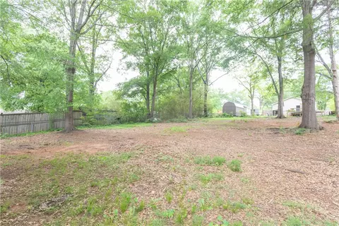 702 W 5th Ave, Easley, SC 29640 photo 6