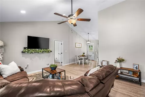 Entry Way - 600 Brook St, Honea Path, SC 29654 photo 1 of 3