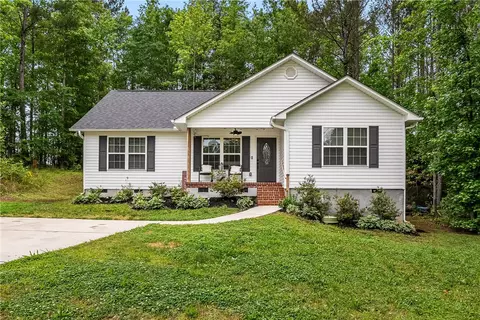 600 Brook St, Honea Path, SC 29654