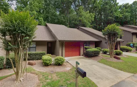 2153 Shea Ln, Seneca, SC 29672