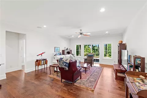Living - 251 Settlement Blvd, Sunset, SC 29685 photo 4 of 5