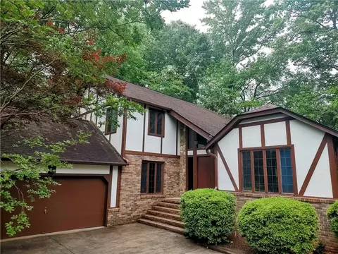 222 Kings Way, Clemson, SC 29631