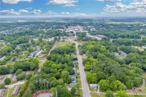 View/Area - 904 E Main St, Seneca, SC 29678 photo 8 of 12