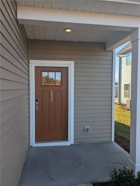 132 Cotesworth St, Pendleton, SC 29670 photo 2