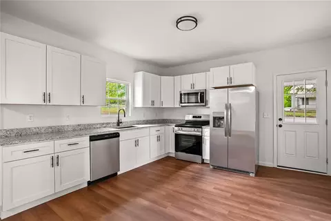 417 Cateechee Trl, Central, SC 29630 photo 5