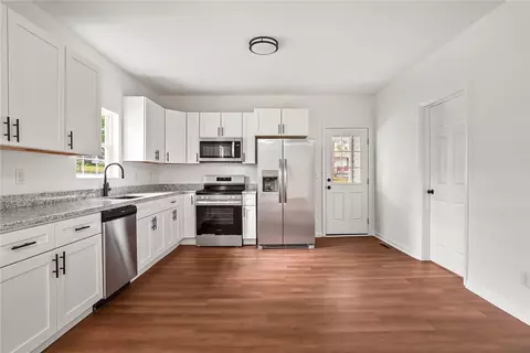 417 Cateechee Trl, Central, SC 29630 photo 4