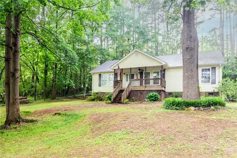 327 Timberlake One Cir, Seneca, SC 29678