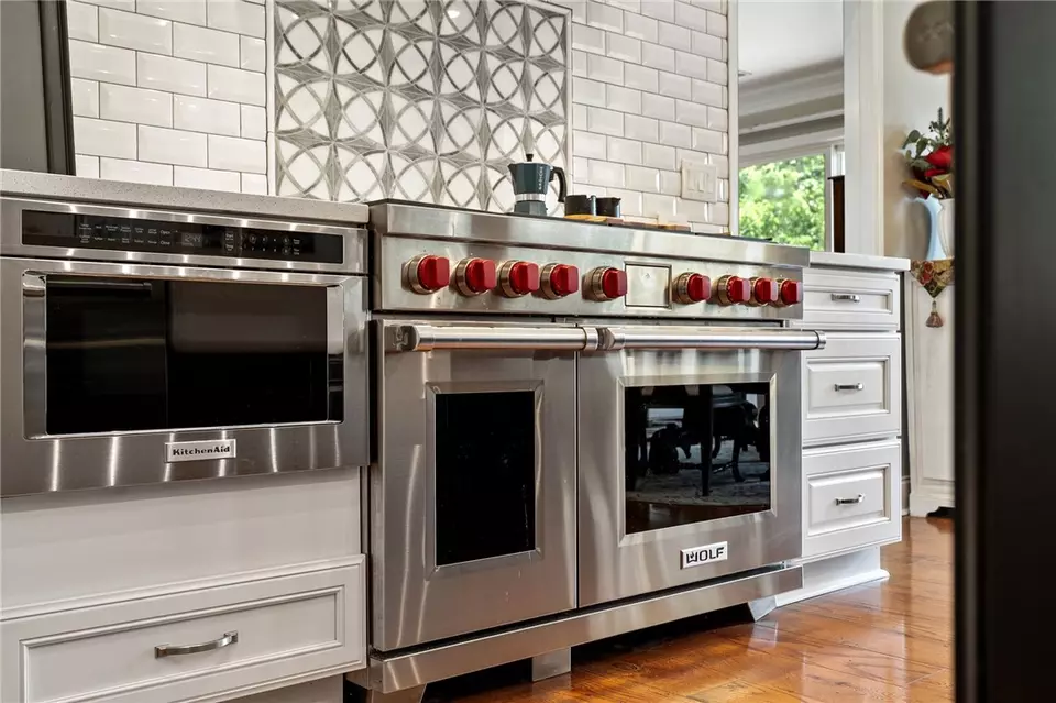 Kitchen - 109 S Shore Dr, Fair Play, SC 29643 photo 3 of 5