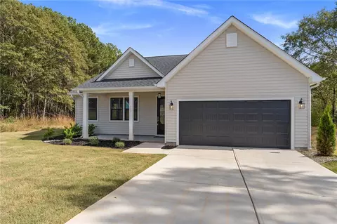 117 Big Woods Cir, Belton, SC 29627