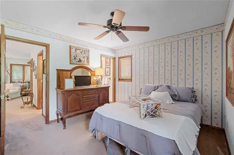 Bedroom - 101 Broken Bow Run, Pickens, SC 29671 photo 1 of 3