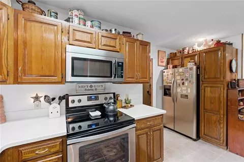 Kitchen - 101 Broken Bow Run, Pickens, SC 29671 photo 6 of 6