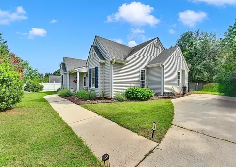 Exterior - 205 Willow Leaf Dr, Seneca, SC 29672 photo 5 of 12