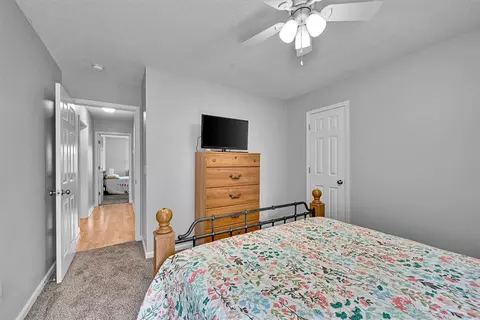 Bedroom - 205 Willow Leaf Dr, Seneca, SC 29672 photo 3 of 7