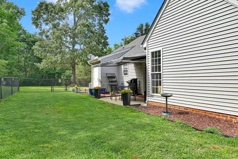 Exterior - 205 Willow Leaf Dr, Seneca, SC 29672 photo 11 of 12