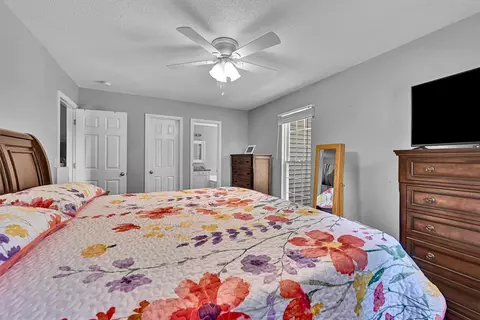 Bedroom - 205 Willow Leaf Dr, Seneca, SC 29672 photo 5 of 7