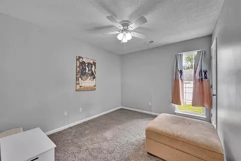 Bedroom - 205 Willow Leaf Dr, Seneca, SC 29672 photo 4 of 7