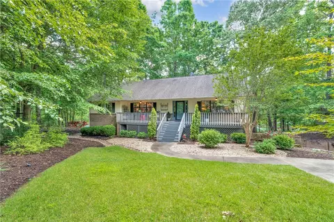 345 Oconee Ave, Westminster, SC 29693