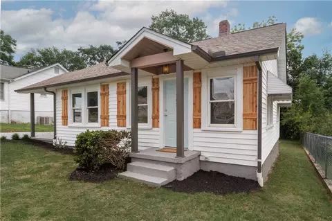 303 Gilliland Ave, Easley, SC 29640