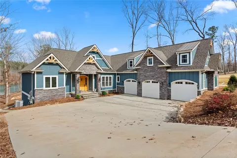 656 Bark Shed Trl, Seneca, SC 29672