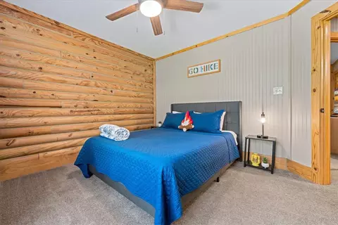 Bedroom - 119 Deerwood Dr, Westminster, SC 29693 photo 4 of 6