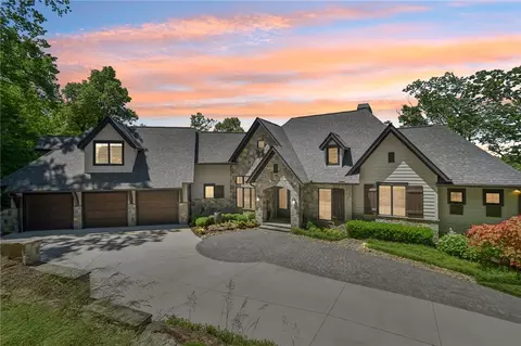 1110 Mountain Summit Rd, Travelers Rest, SC 29690