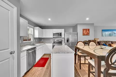 Kitchen - 145 Queens Mill Ct, Pendleton, SC 29670 photo 2 of 2