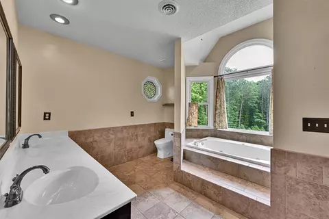 Bath - 1208 Marett Rd, Pendleton, SC 29670 photo 2 of 4