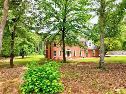 Exterior - 1208 Marett Rd, Pendleton, SC 29670 photo 4 of 5