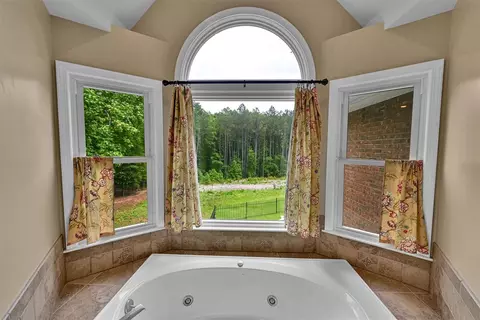 Bath - 1208 Marett Rd, Pendleton, SC 29670 photo 3 of 4