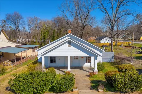 731 E Main St, Seneca, SC 29678 photo 1