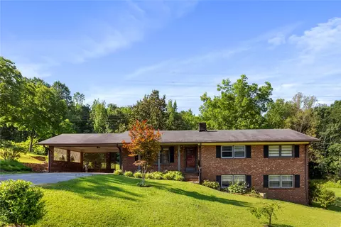 400 Maple Ave, Seneca, SC 29678