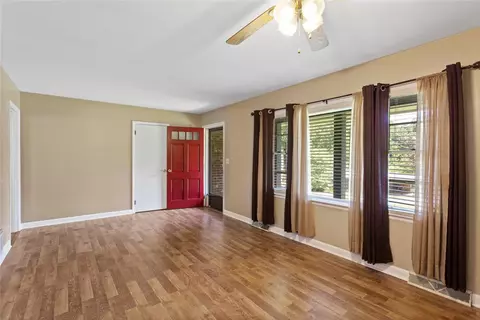 400 Maple Ave, Seneca, SC 29678 photo 4
