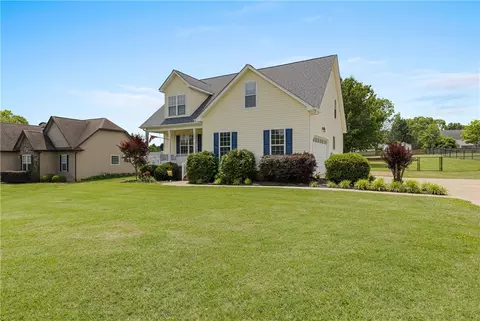226 Abners Trl, Greer, SC 29651