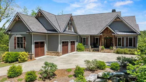 707 Keowee Ave, Sunset, SC 29685